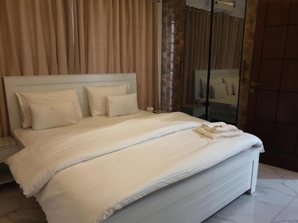 B&B Mumtaz City イスラマバード エクステリア 写真