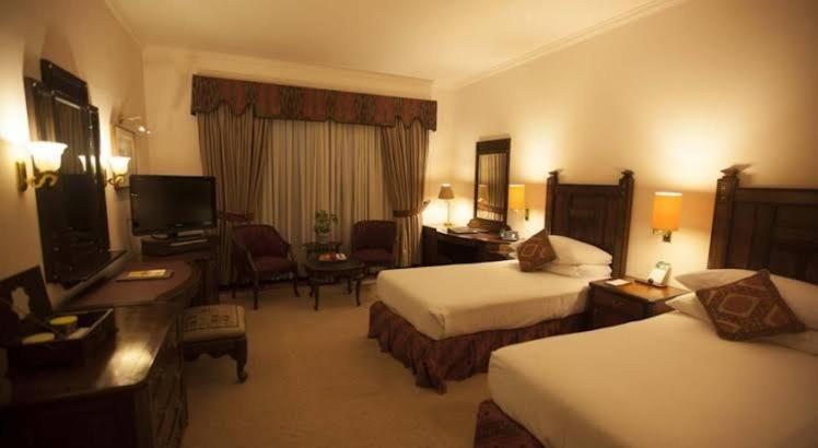 B&B Mumtaz City イスラマバード エクステリア 写真